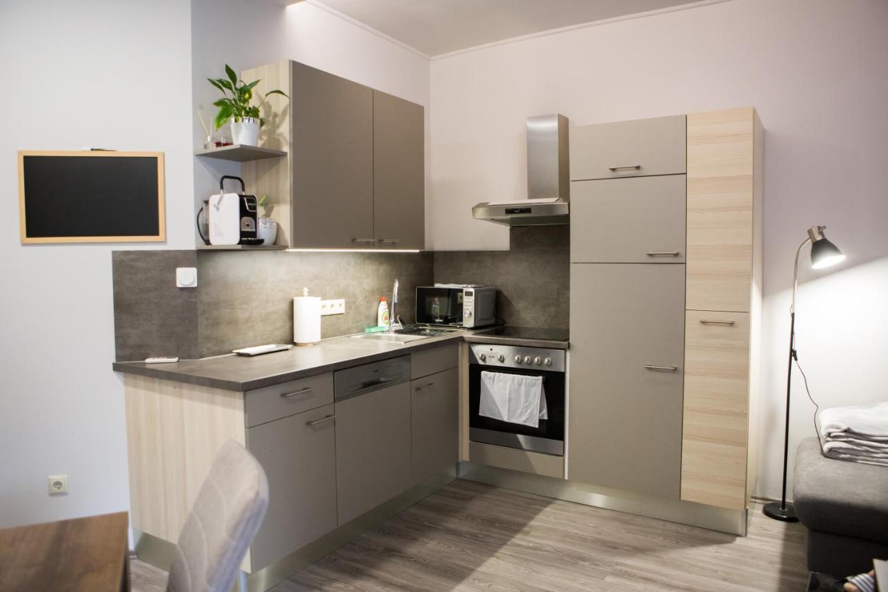 Kikelet Apartman Apartment Szombathely Exterior photo